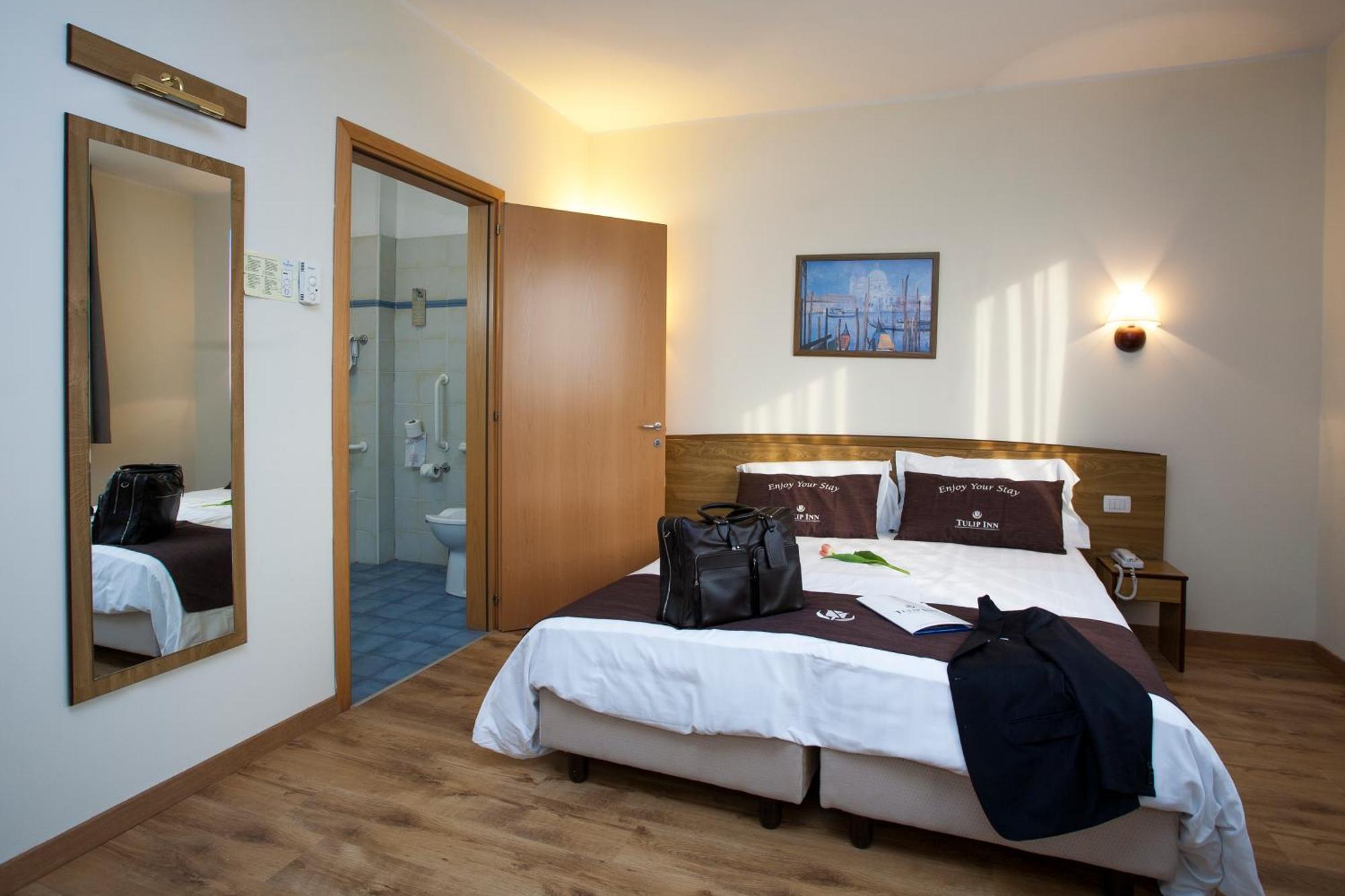 Tulip Hotel 3*